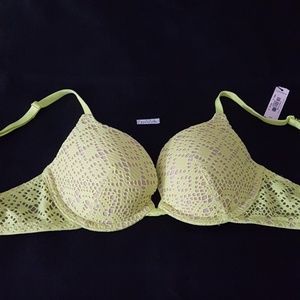 Victoria's secret  PUSH UP BRA  SATURDAY  SALE